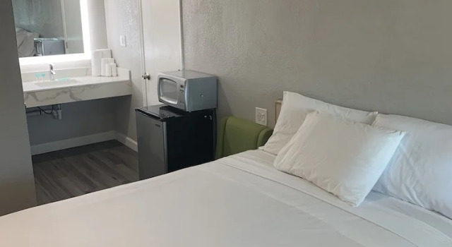 Номер Standard Elmwood Motel