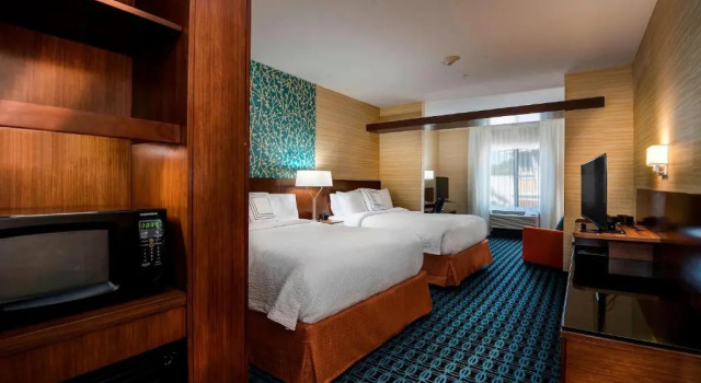 Четырёхместный люкс Fairfield Inn & Suites by Marriott Little Rock Benton