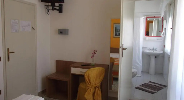 Номер Economy Hotel Derna