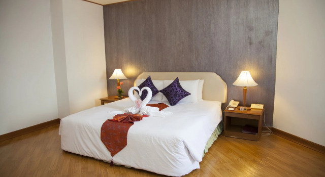 Номер Premier Thumrin Thana Hotel