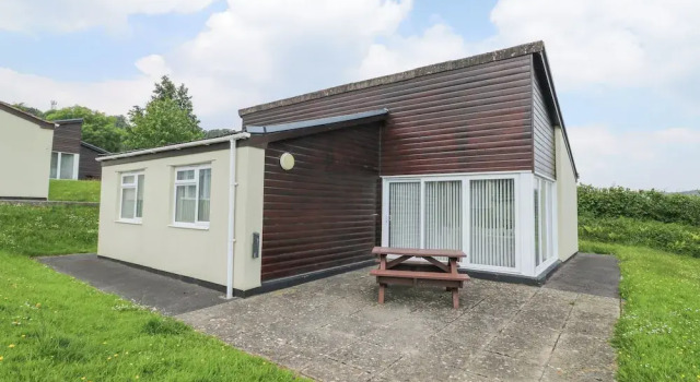 Коттедж Harcombe House Bungalow 1