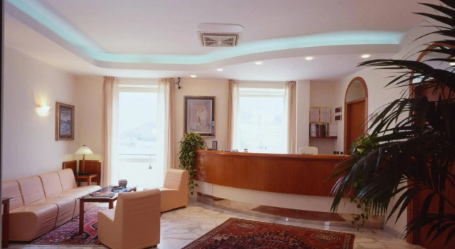 Hotel Elena