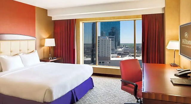 Двухместный люкс Mobility/Hearing Access c 1 комнатой Hilton Charlotte Uptown