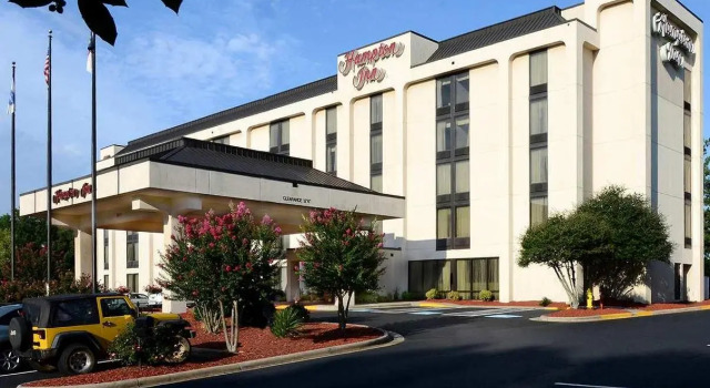 Четырёхместный номер Standard Hampton Inn Charlotte North Lake Norman