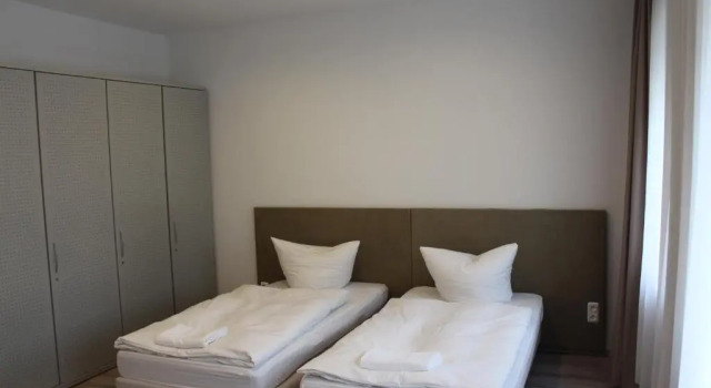 Кровать в общем номере Slamba Hostel