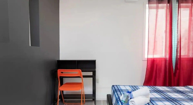 Commercial Homes - Private rooms w Shared bath downtown SFO, Забронировать Отель Отели Южного Сан-Франциско с парковкой, Парковка
