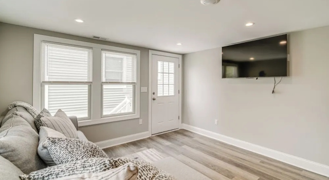 Newly Built North Wildwood Cottage, Walk to Beach!