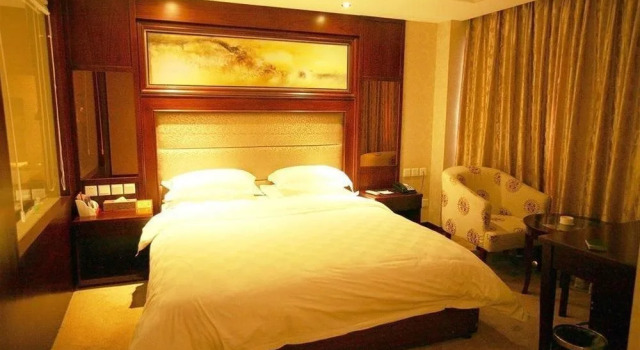 Shunfeng International Hotel