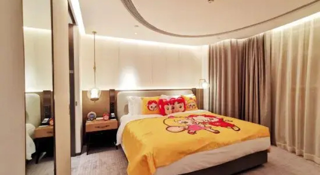 Двухместный семейный люкс Crowne Plaza Wuhan Optics Valley by IHG