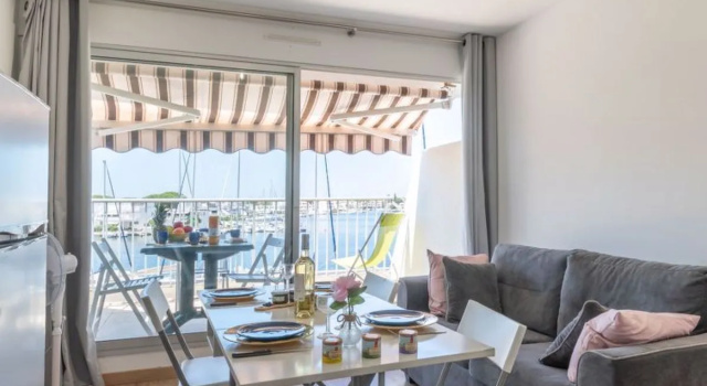 La Santa Maria 27649, Boek Hotel Hotels in Camargue met parkeren, Parkeren
