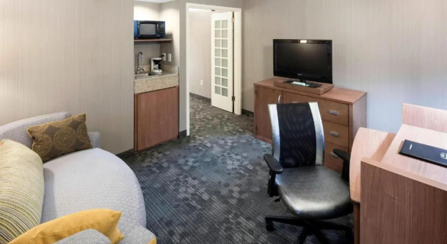 Двухместный люкс Executive c 1 комнатой Courtyard by Marriott Cypress Anaheim / Orange County