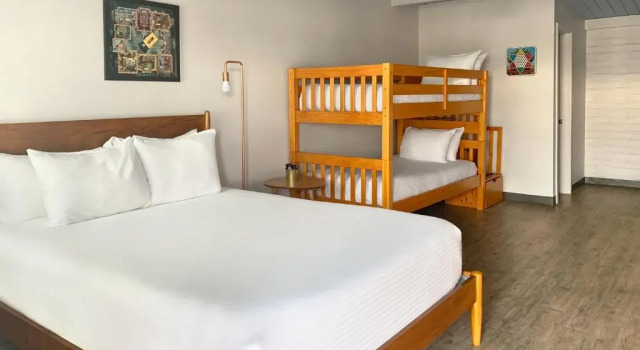 Четырёхместный номер Classic Hotel McCoy Tucson - Art, Coffee, Beer, Wine, Pool