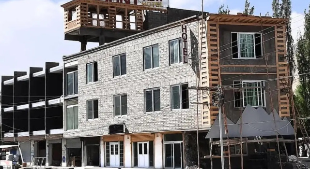 Mount View Hotel, Забронировать Отель Отели Скарду с парковкой, Парковка