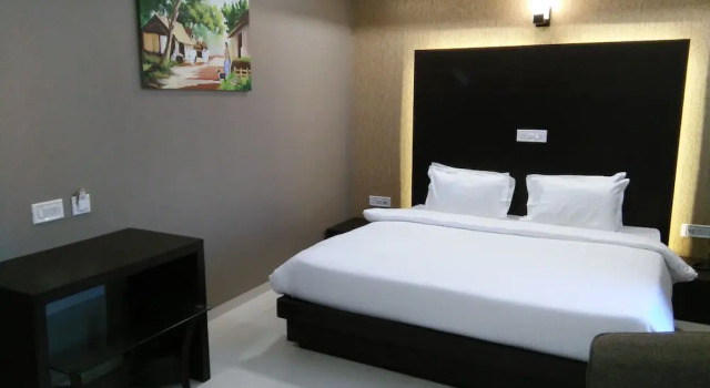 Hotel Ramashray Paradise