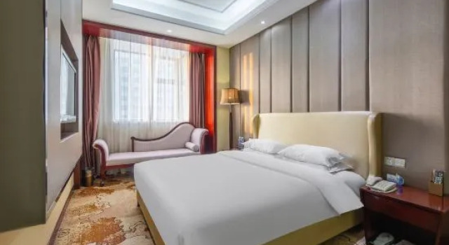Люкс Business Jingshan International Hotel