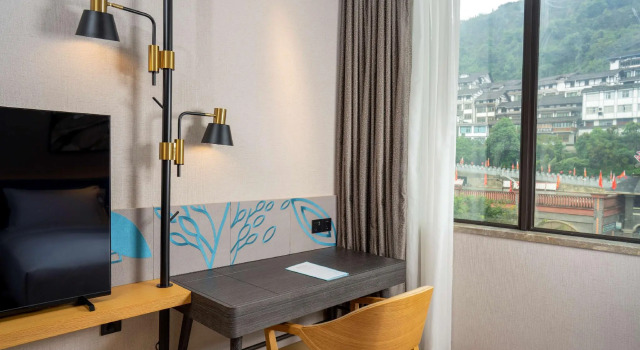 Номер Standard с видом на город Hilton Garden Inn Guizhou Maotai Town