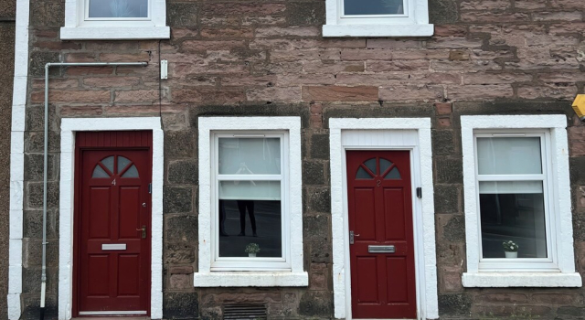 2 Lower Kessock Street, Забронировать Дом для отпуска Отели Инвернесс с парковкой, рядом с Inverness Visit Scotland Information Centre, Парковка