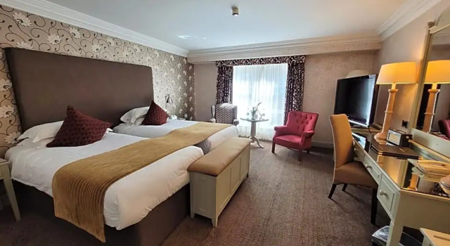 Номер Deluxe Brooks Hotel