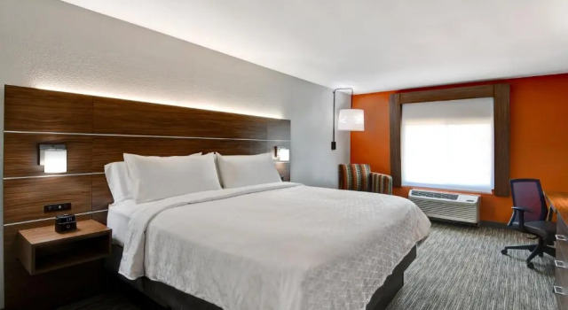 Номер Standard Holiday Inn Express Hotel & Suites Anderson I-85 - HWY 76, Exit 19B by IHG