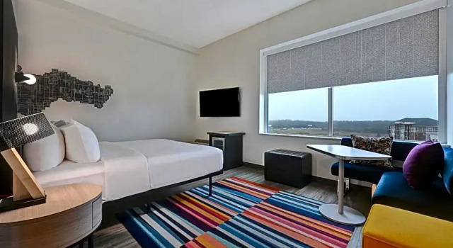 Номер Standard Aloft by Marriott Mooresville