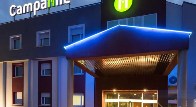 Кровать в общем номере Campanile Metz Nord - Talange