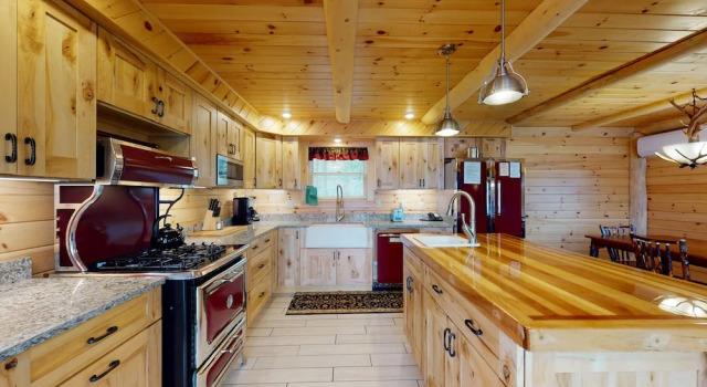 Номер Luxury Trout House Village Resort