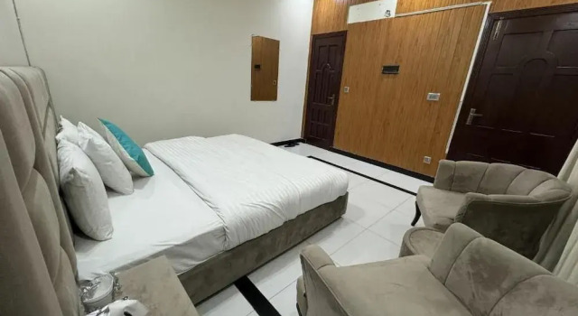 Sky Lodge Guest House