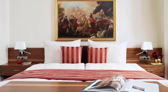 Hotel Pension De Lux, Reservar Hotel Augsburgo Romantic Road
