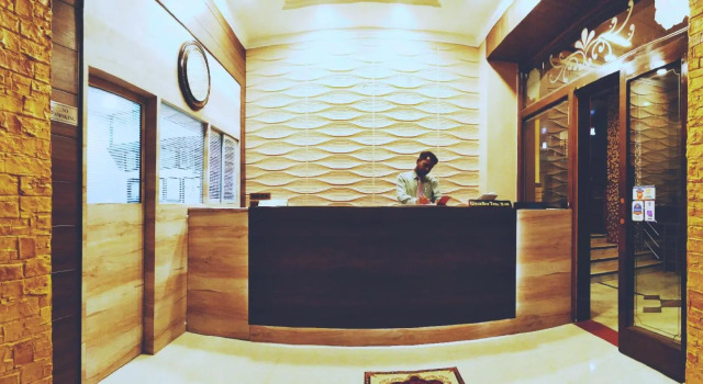 Hotel Saraswati, Забронировать Отель Отели штата Раджастхана с парковкой, Парковка