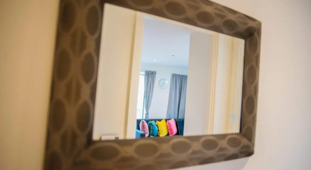 Апартаменты Thames View 2 Bed Apartment With Balcony