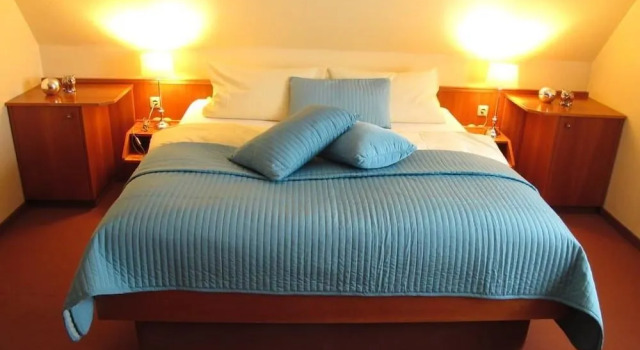 Burghotel Münzenberg, Забронировать Отель Мюнценберг земля Гессен