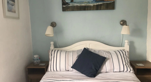 Cliff House Bed and Breakfast