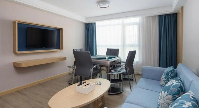 Люкс Kyriad Marvelous Hotel Shenzhen Longhua Dalang Commercial Center