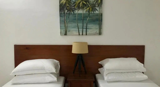 Housereef Dive Hostel, Rezervasyon Pansiyon / Hostel Dumaguete Negros Oriental