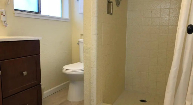 Полулюкс Cedar Inn & Suites