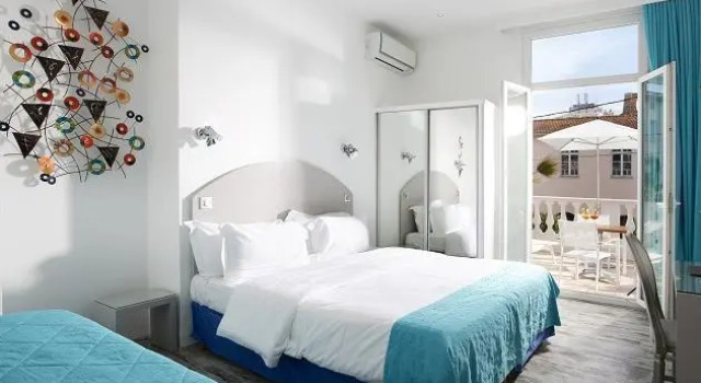 Номер Deluxe Hôtel La Villa Juan Beach