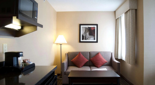 Люкс Best Western Plus Burlington Inn & Suites