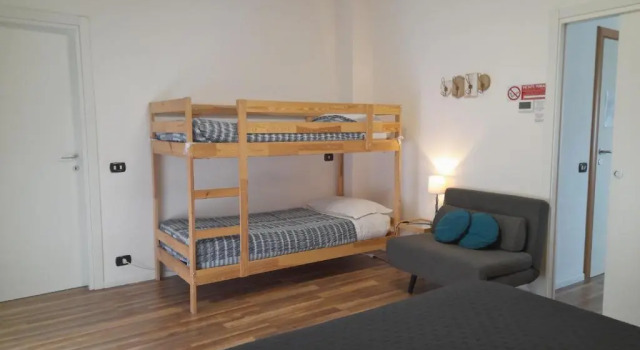 Cristel malpensa room, Buchen Sie Ferienwohnung Cardano al Campo Lombardei