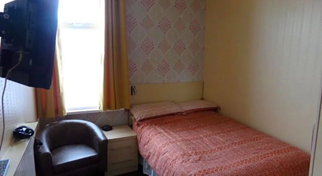 Номер Economy St Annes