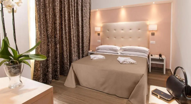 Четырёхместный номер Standard Hotel Lido