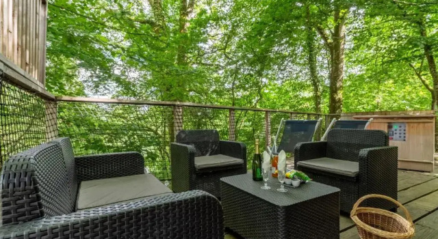Cabanes du Domaine des Vaulx, Rezervasyon Otel La Baconnière 