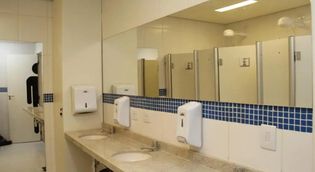 Двухместный номер Standard с балконом Anhembi Hostel