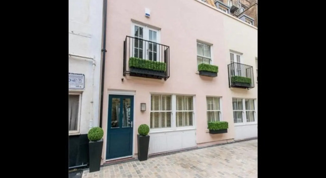 The Norfolk Escape - Beautiful & Bright 4 Mews Homes with 16BDR