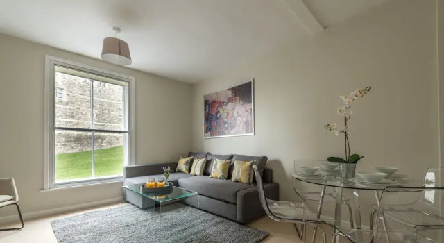 Апартаменты Comfort с 2 комнатами Central Apartment Facing Windsor Castle