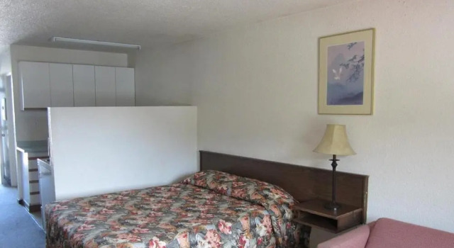 Brothers Inn Motel