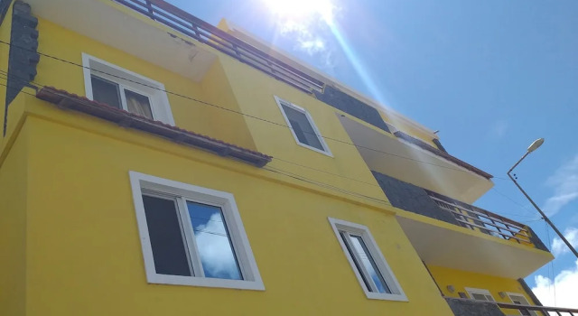 The Yellow Flat - Sea View, Rezervovat Apartmán Hotely v Barlavento Islands s parkováním, Parkování