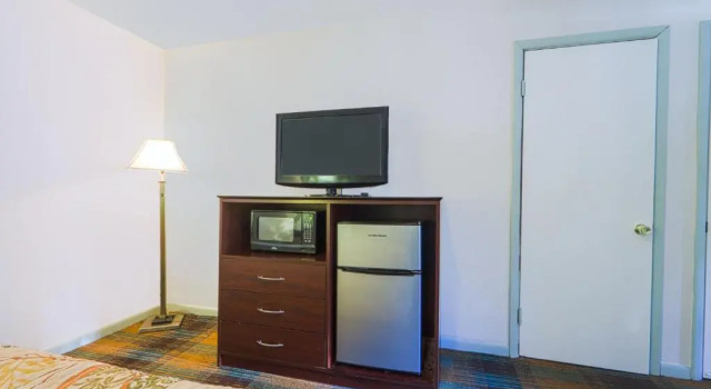 Двухместный номер Standard Travelers Inn by OYO Beaver, Hwy 19