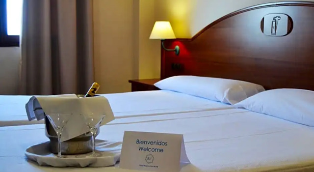 Номер Standard Hotel Reyes Ziries
