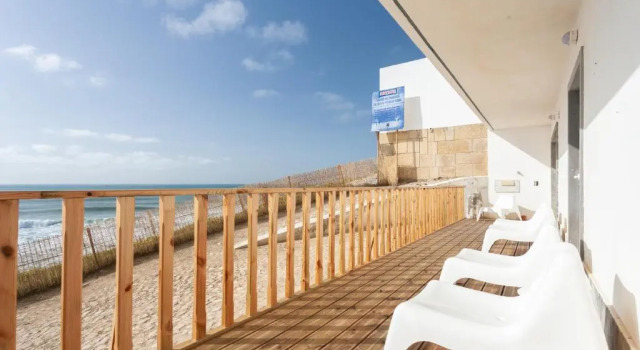 Номер Standard с балконом и с видом на воду Blue Buddha Beach Rooms & Suites