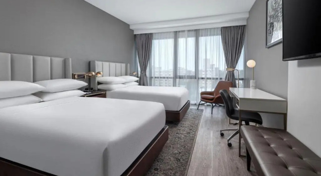 Четырёхместный номер Standard Four Points by Sheraton Flushing